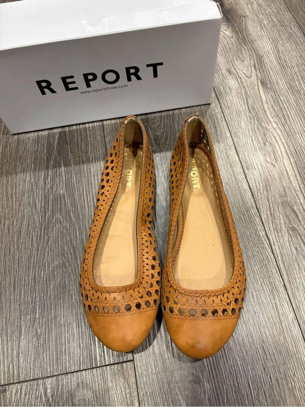 REPORT Women's Tan Laser-Cut Slip-On Flats